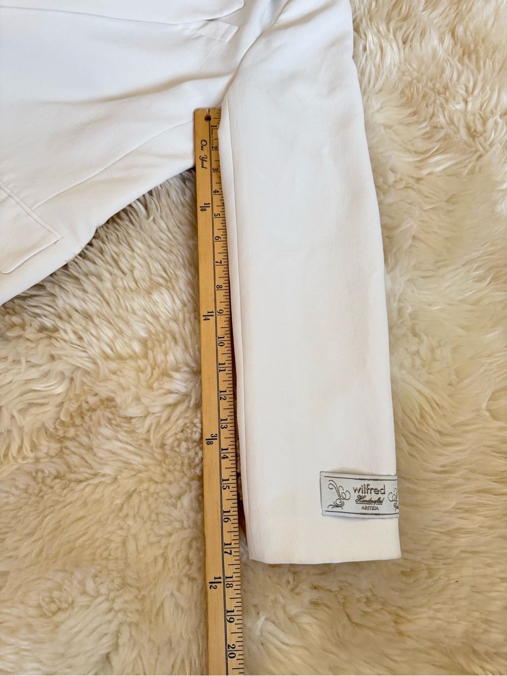 Aritzia Generation Blazer - Crepette Size 10 - Picture 10 of 16